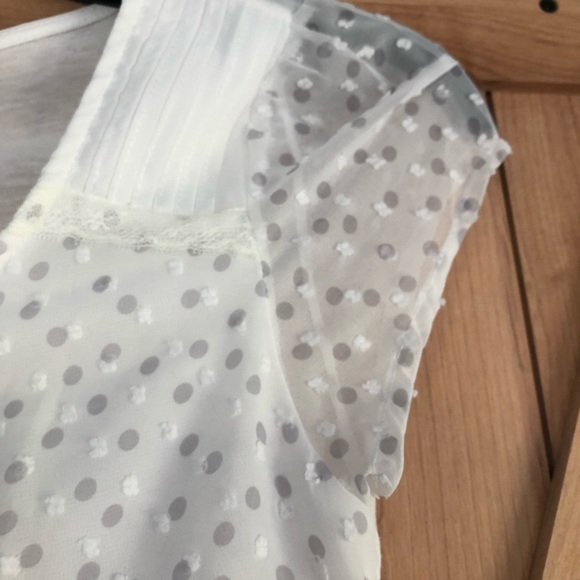 Lauren Conrad White Top - Picture 2 of 4